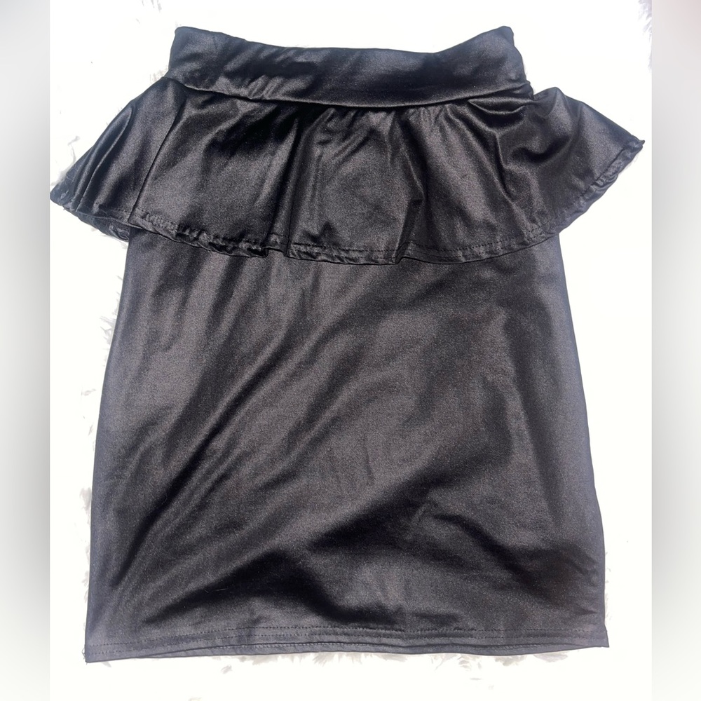 Black Peplum Skirt Fits like a S/M